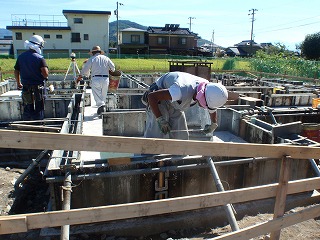 立ち上り型枠組み