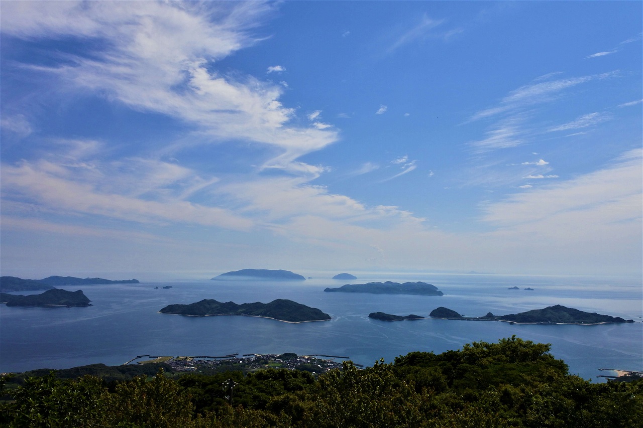 平生町から見た瀬戸内海の島々