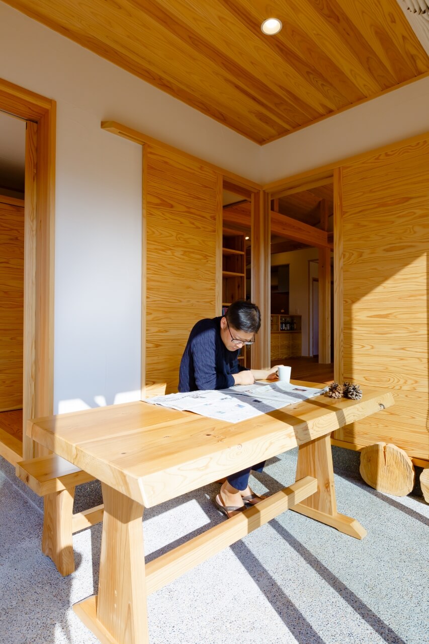 平屋の土間サロン